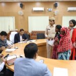 जनदर्शन में कलेक्टर ने सुनी दूरस्थ वनांचल से लेकर शहरी क्षेत्रों तक की समस्याएं प्राप्त आवेदनों को समय-सीमा में निराकरण के निर्देश