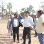 कलेक्टर ने इंदिरा स्टेडियम, पोखरी, तालाब और सार्वजनिक स्थलों के समग्र विकास के दिए निर्देश
