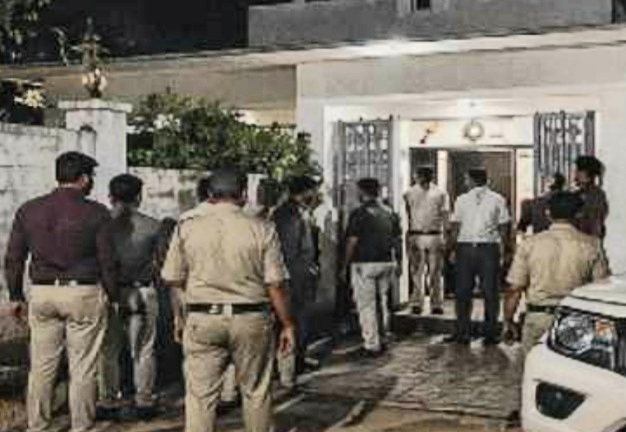 लूट के वारदात को अंजाम देने के दौरान कांग्रेस नेता के पुत्र की मौत 