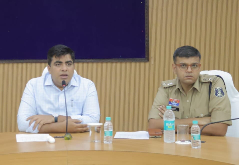 रसोई गैस की सुचारू वितरण व्यवस्था हेतु कलेक्टर एवं एसपी ने गैस एजेंसियों को दिए सख्त निर्देश