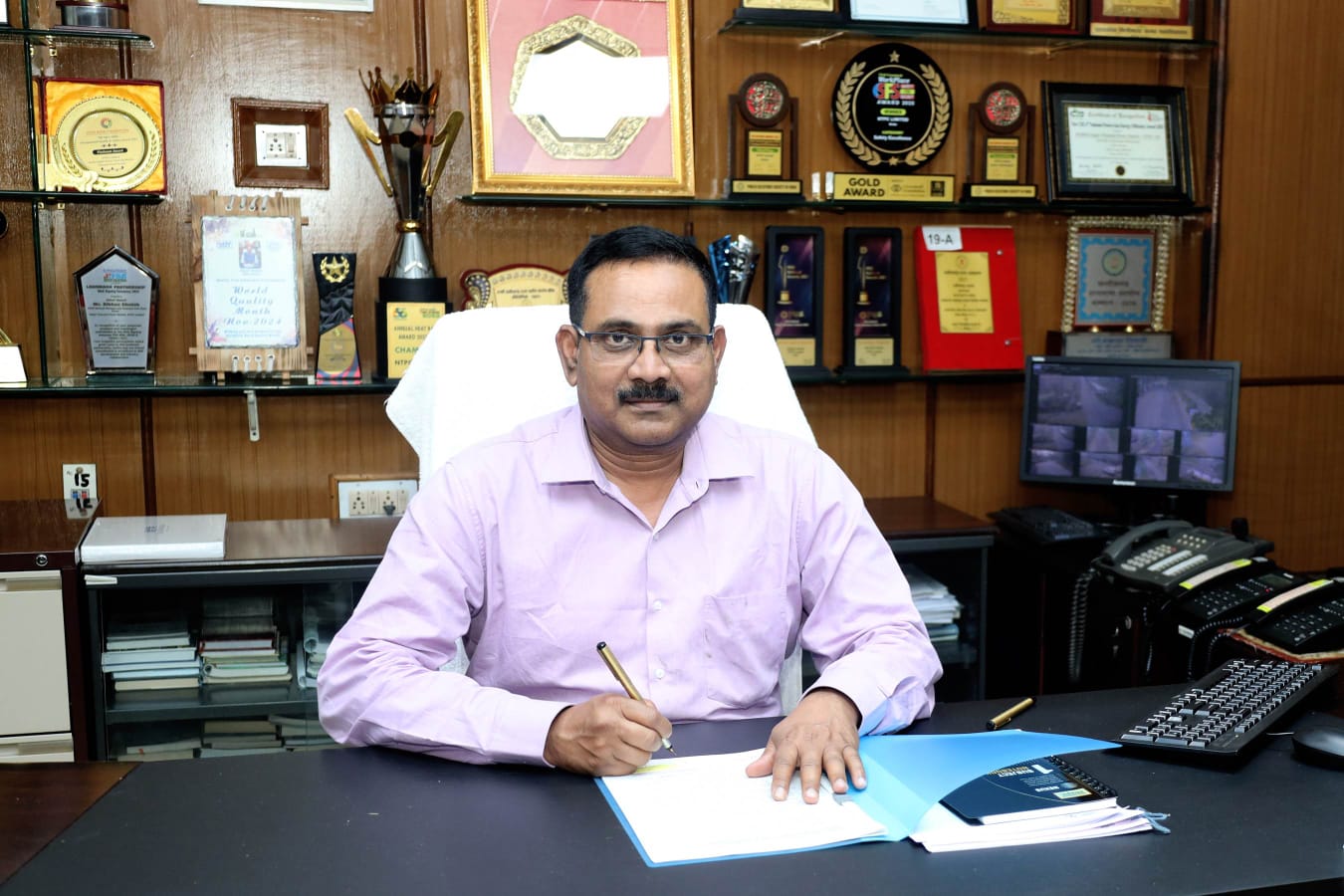 किशोर चन्द्र पात्र ने एनटीपीसी कोरबा के कार्यकारी निदेशक एवं परियोजना प्रमुख का पदभार ग्रहण किया  