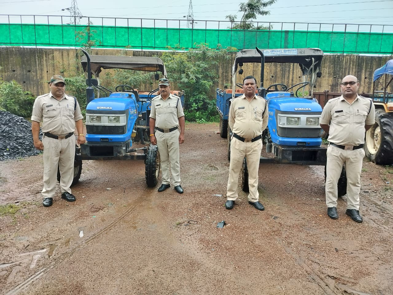 खनिज विभाग कोरबा की लगातार कार्यवाही से खनिज माफियाओं में मचा हड़कंप