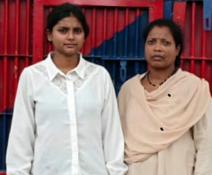 फर्जी लोन के नाम पर ठगी करने वाले गिरोह पर कोरबा पुलिस का बड़ा प्रहार, महिला कर्मचारी गिरफ्तार