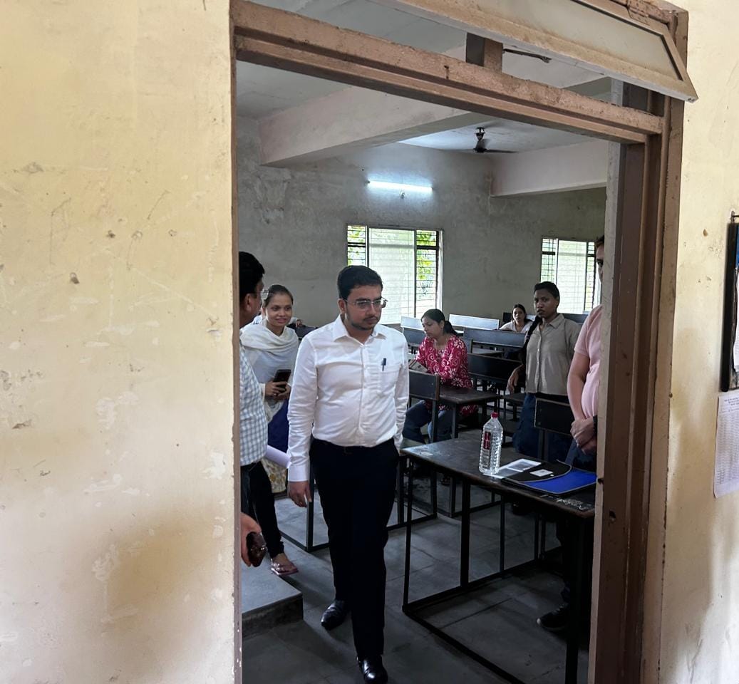 सीईओ जिला पंचायत ने किया परीक्षा केंद्रों का निरीक्षण, निष्पक्ष प्रक्रिया सुनिश्चित करने दिए निर्देश