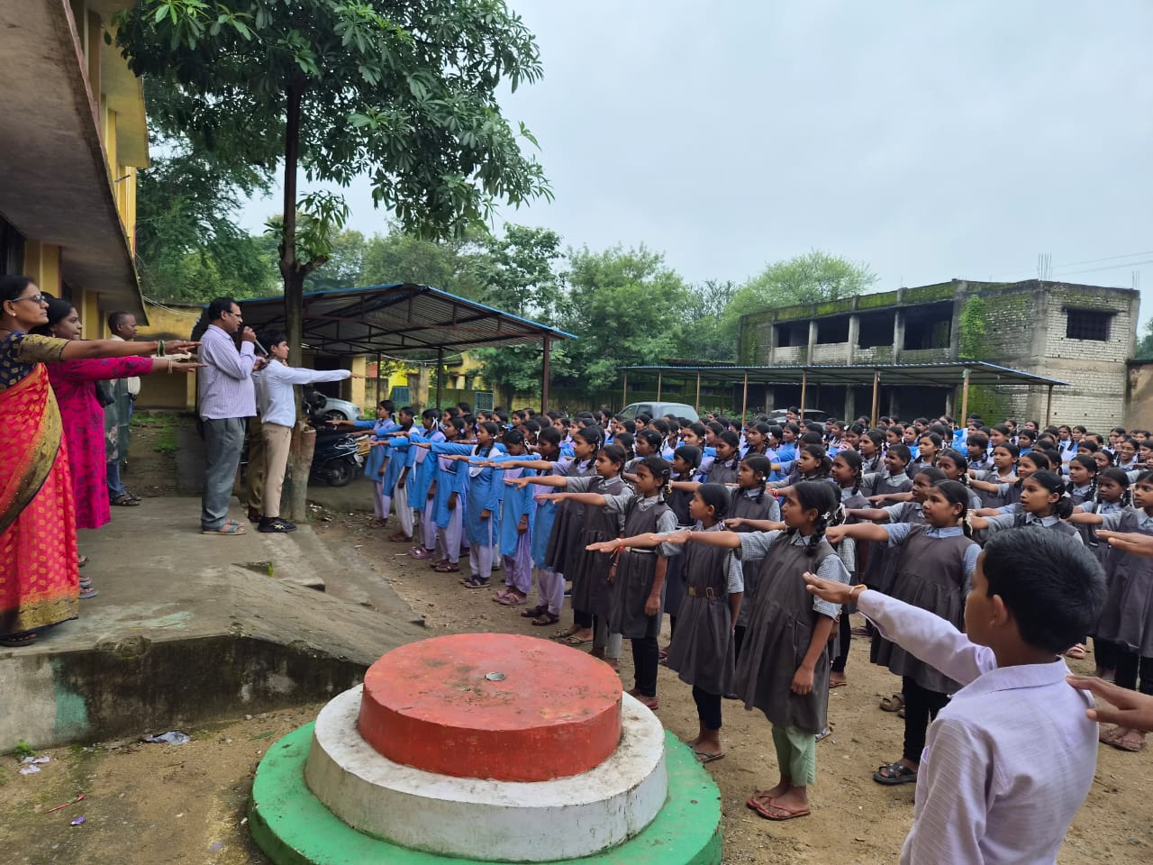 कोरबा जिले में साक्षरता पखवाड़ा प्रारंभ, पहले दिन दिलाई गई साक्षरता की शपथ