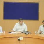 जनहित के मामलों का समयबद्ध एवं गुणवत्तापूर्ण निराकरण सुनिश्चित करें – कलेक्टर